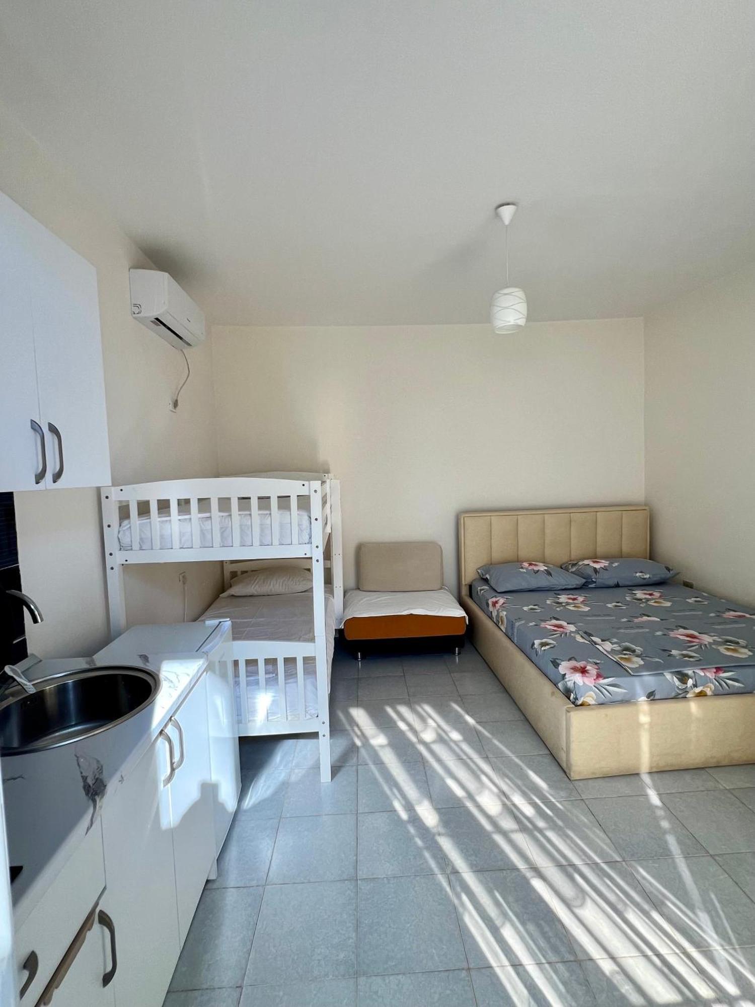 Mimi'S Apartments Vlore Ngoại thất bức ảnh